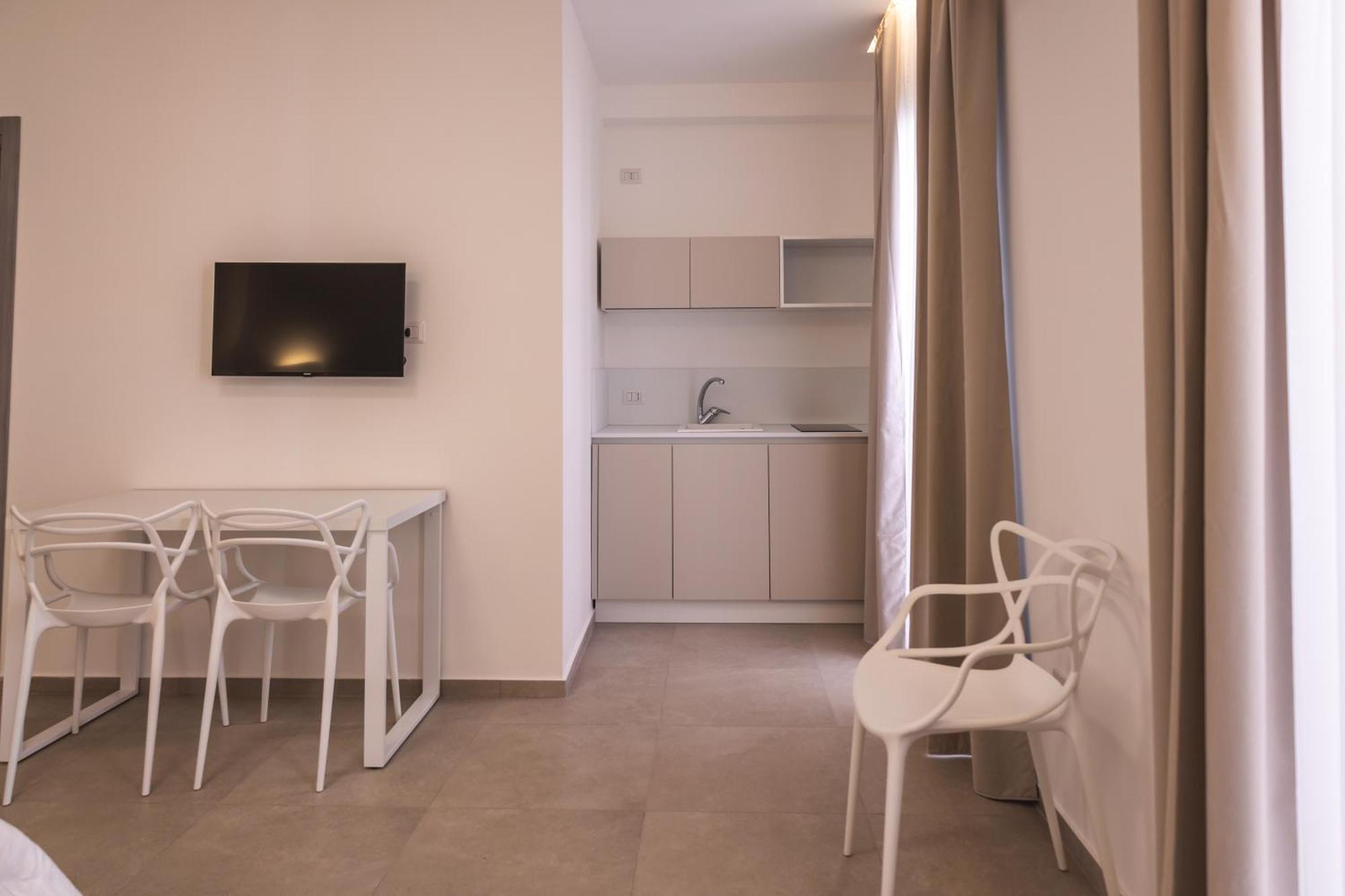 לטויאני Atena Room מראה חיצוני תמונה